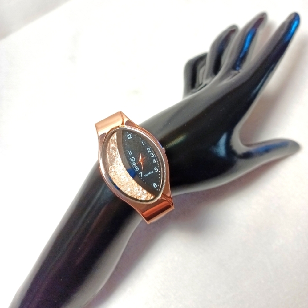 Rose Gold Color Watch - Picture 2 of 12